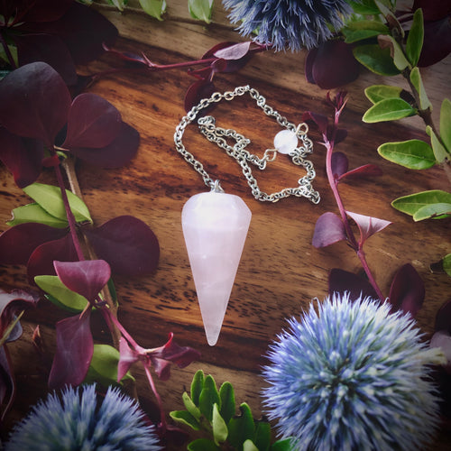 pendule cône quartz rose